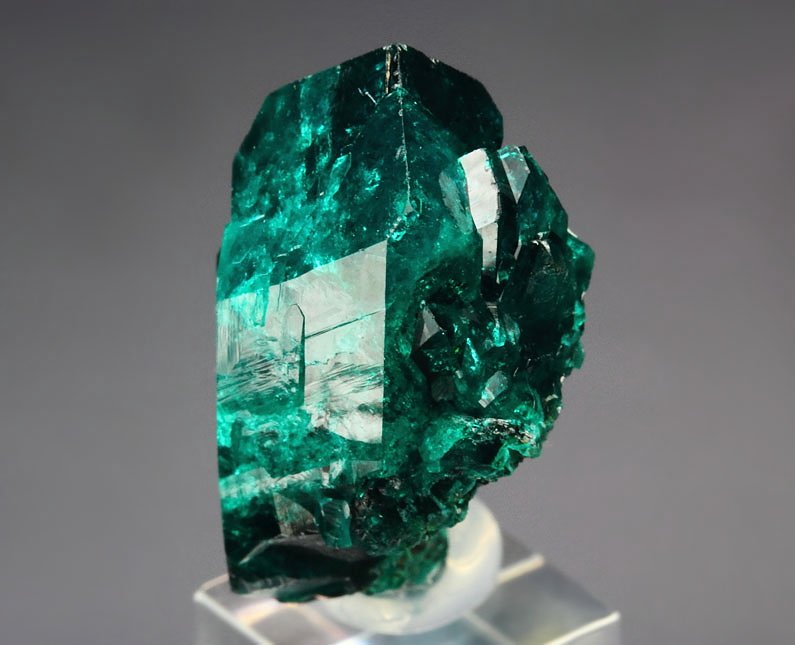 gem DIOPTASE  bi-terminated