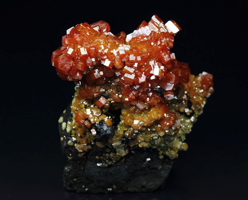 VANADINITE, GOETHITE