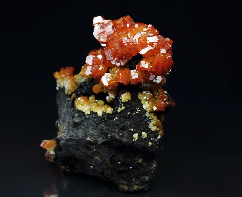 VANADINITE, GOETHITE