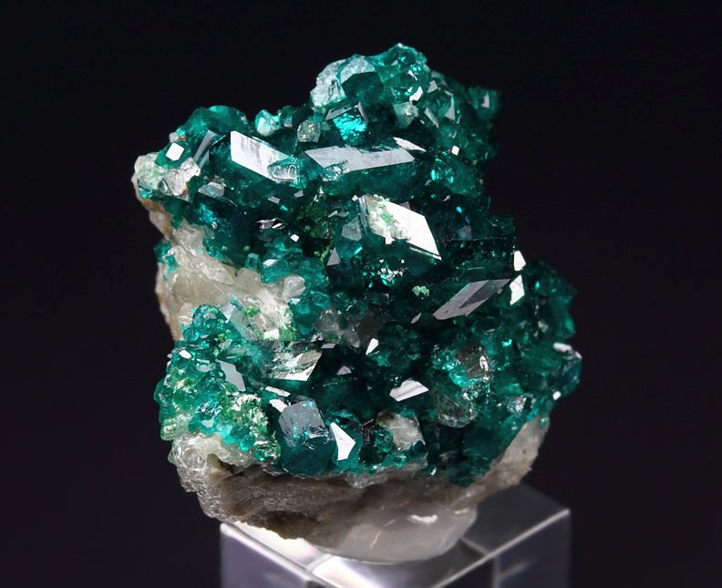 gem DIOPTASE, CALCITE