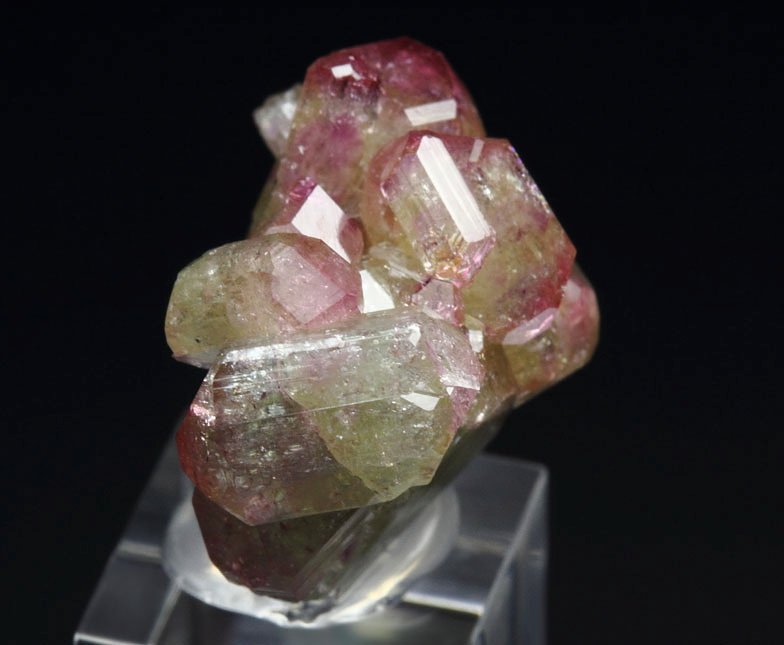 gem VESUVIANITE with RASPBERRY CAPS 