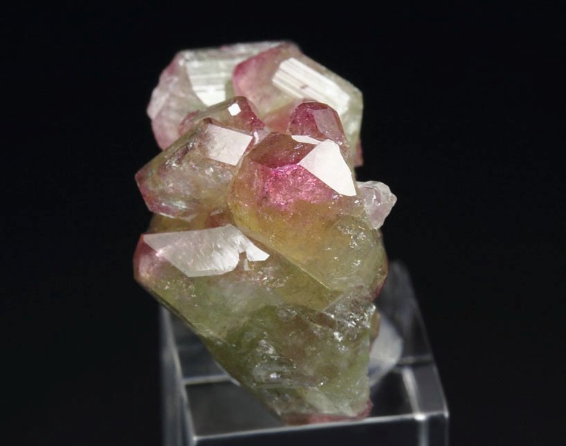 gem VESUVIANITE with RASPBERRY CAPS 