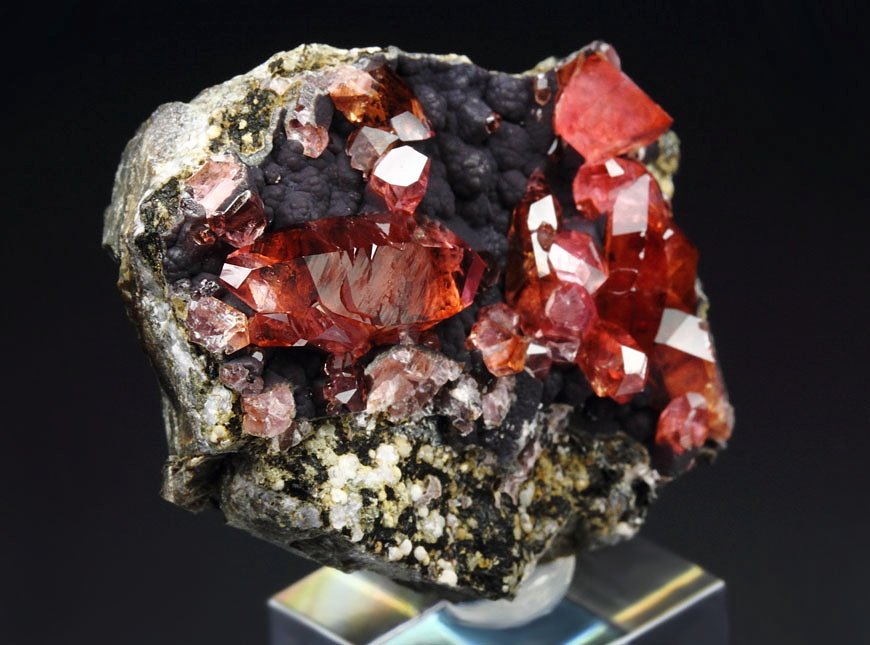 gem RHODOCHROSITE