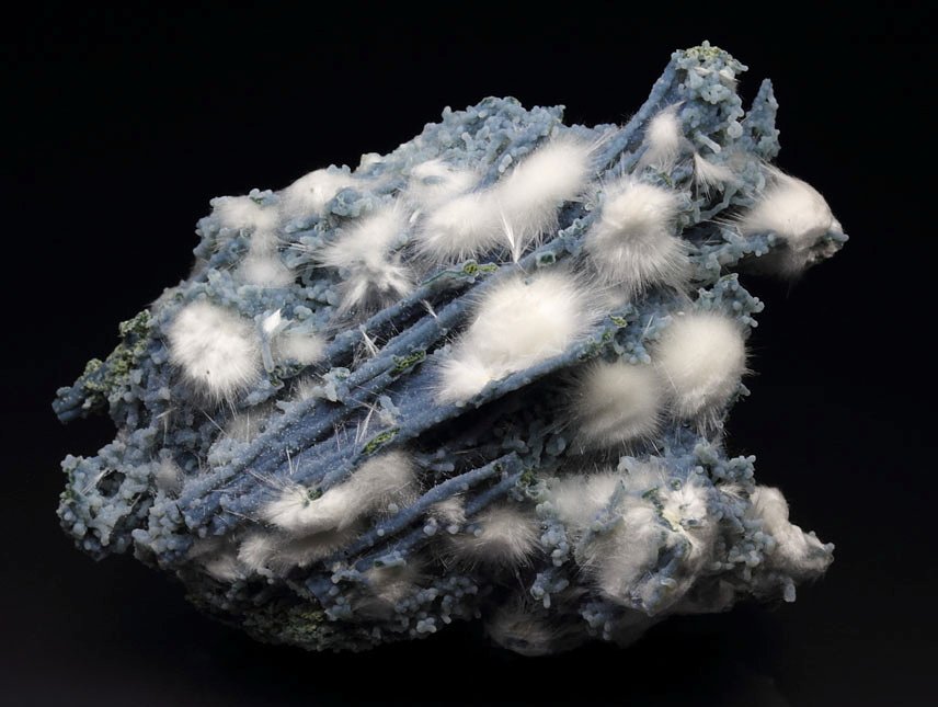 MORDENITE, blue QUARTZ var. CHALCEDONY