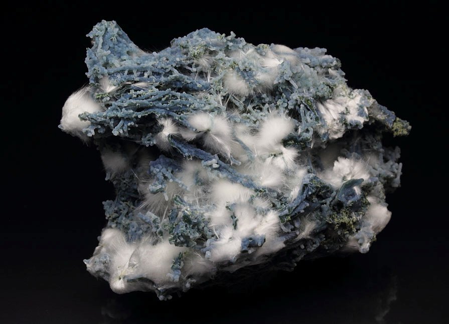 MORDENITE, blue QUARTZ var. CHALCEDONY