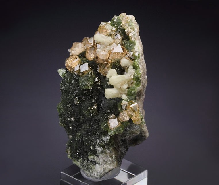 gem GARNET var. GROSSULAR, CLINOCHLORE, DIOPSIDE