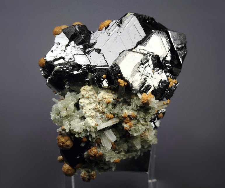 twinned SPHALERITE, CALCITE, QUARTZ