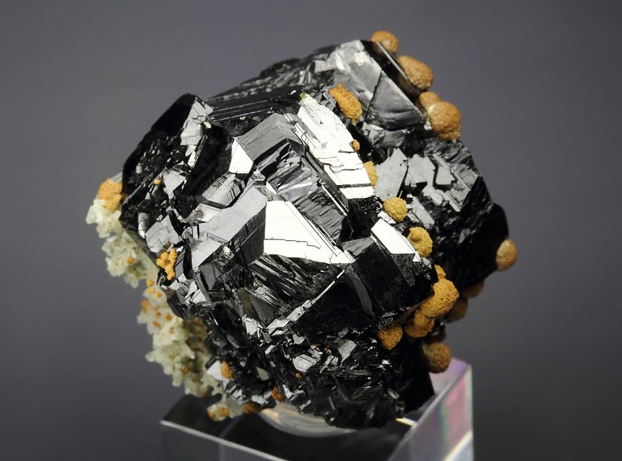 twinned SPHALERITE, CALCITE, QUARTZ