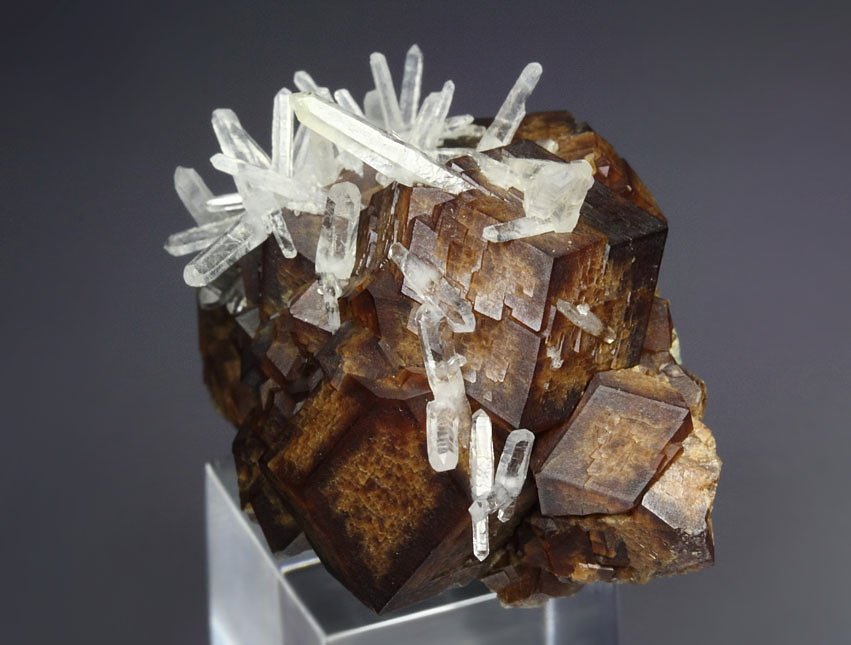 GARNET var. ANDRADITE, QUARTZ, HEDENBERGITE