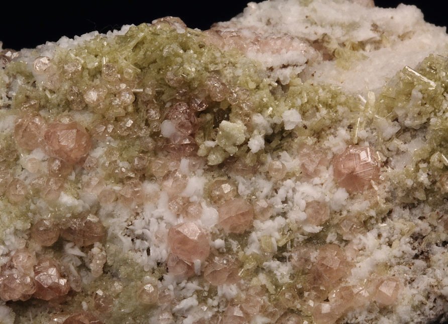 gem PINK GARNET var. GROSSULAR, DIOPSIDE, ALBITE