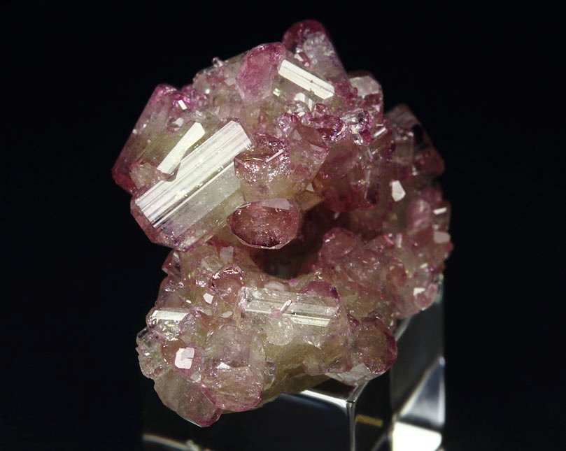 gem VESUVIANITE with RASPBERRY CAPS