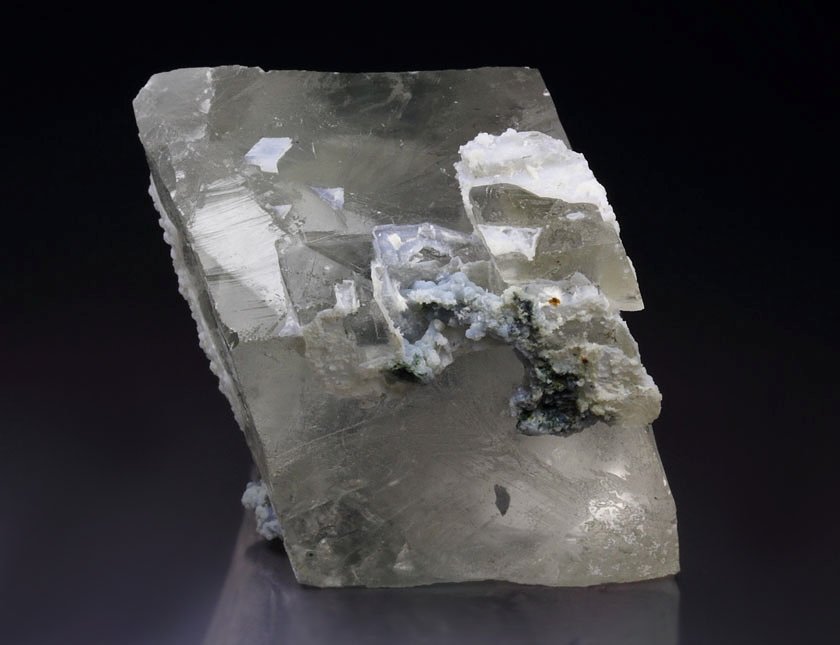 CALCITE, CHALCEDONY, MORDENITE