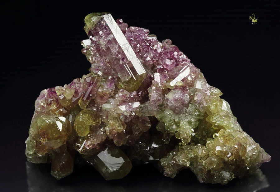 gem bi-terminated VESUVIANITE bi-color