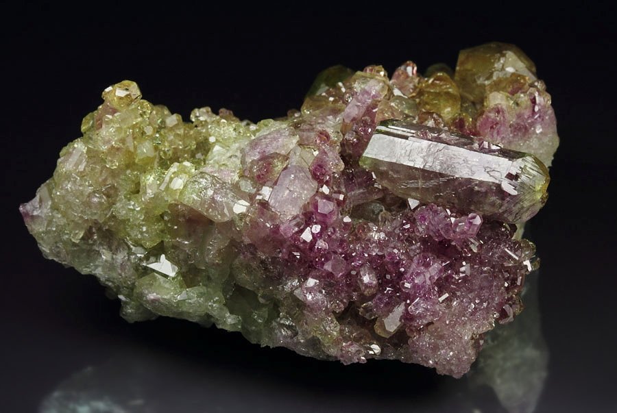 gem bi-terminated VESUVIANITE bi-color