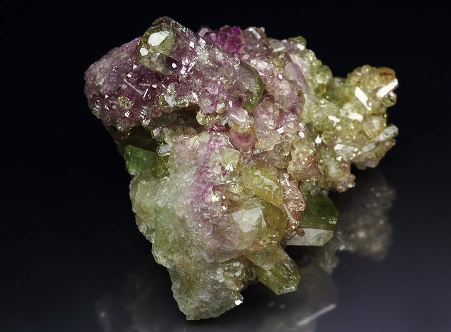 gem bi-terminated VESUVIANITE bi-color