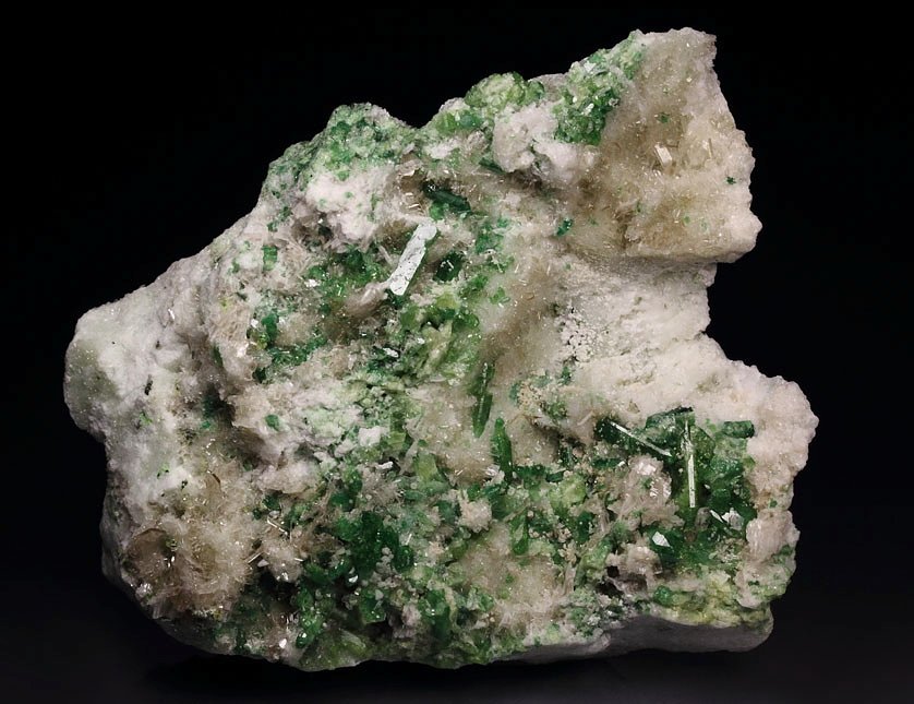 gem VESUVIANITE var. CHROMIAN, DIOPSIDE