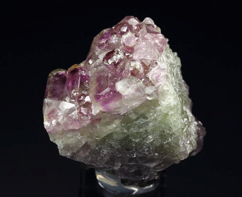 gem VESUVIANITE var. MANGANOAN