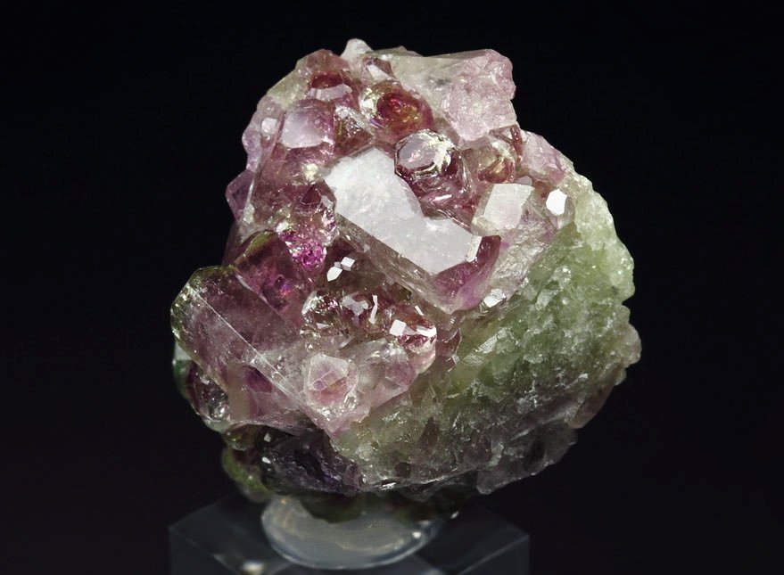 gem VESUVIANITE var. MANGANOAN