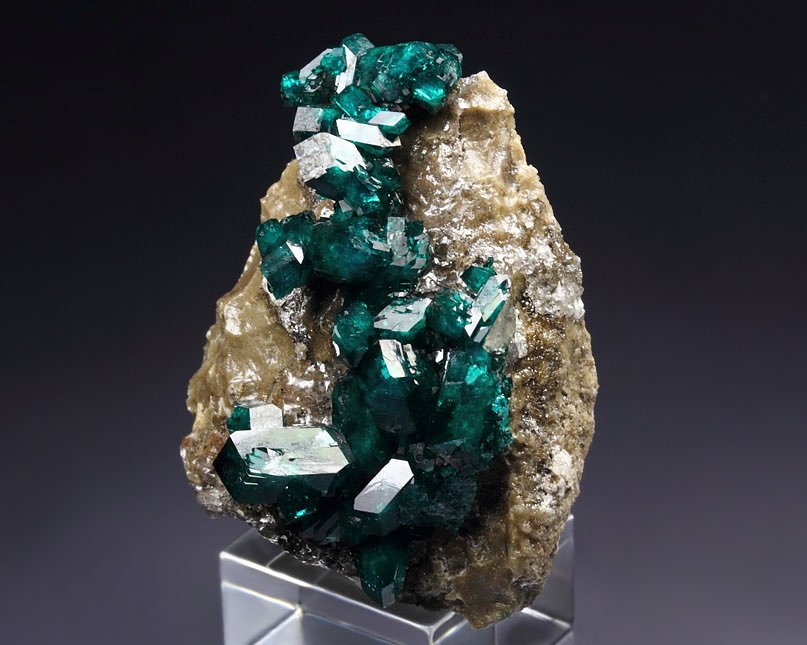 gem DIOPTASE, CALCITE