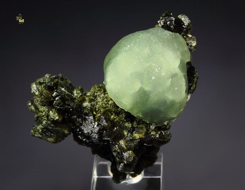 PREHNITE, EPIDOTE