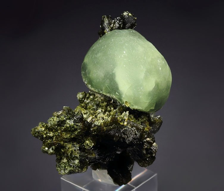 PREHNITE, EPIDOTE