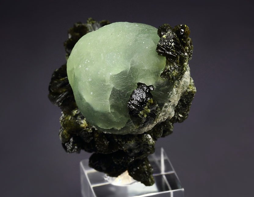 PREHNITE, EPIDOTE