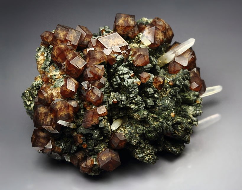 GARNET var. ANDRADITE, QUARTZ, HEDENBERGITE