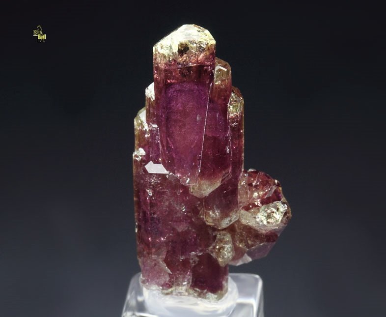 gem VESUVIANITE var. MANGANOAN