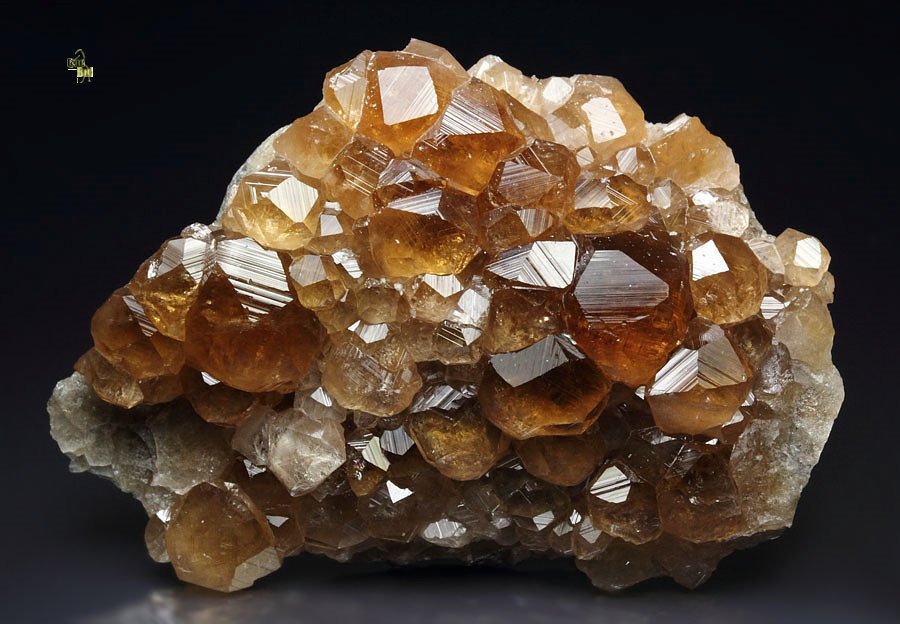 gem GARNET var. GROSSULAR