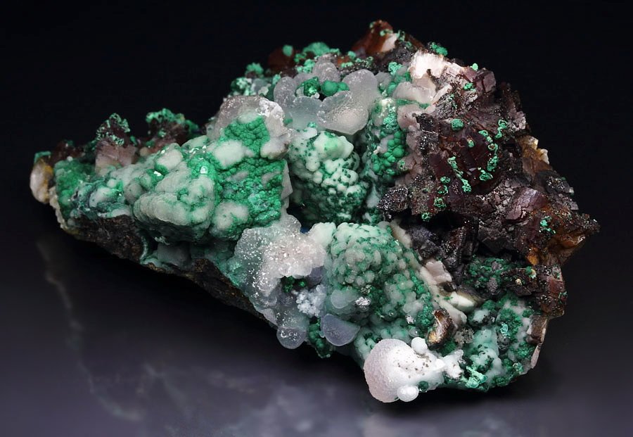 SMITHSONITE, MALACHITE, DOLOMITE, AZURITE, CHALCOPYRITE