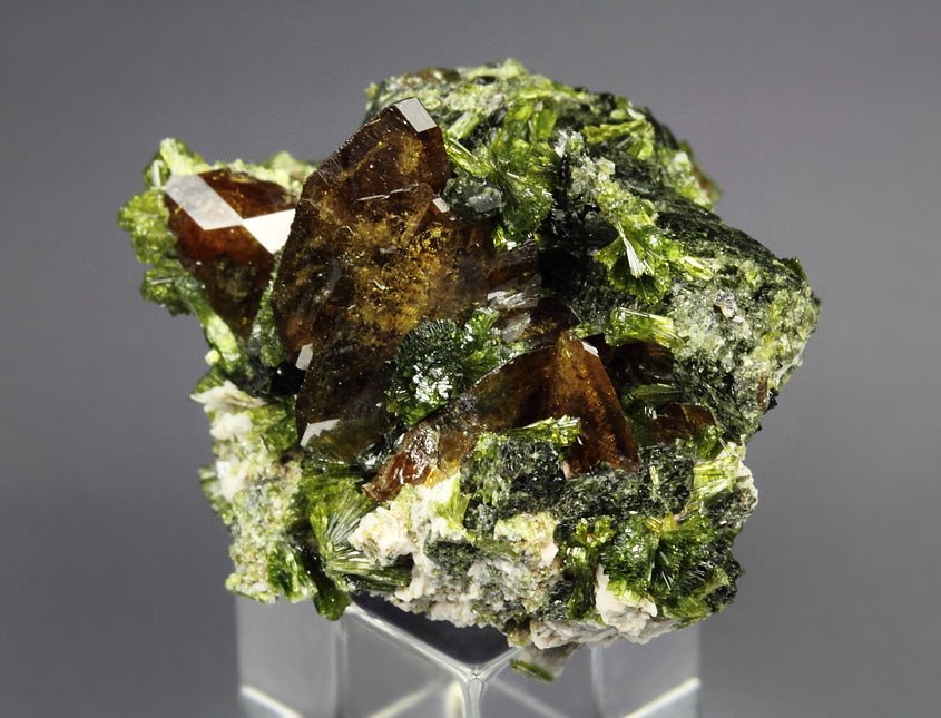 gemmy TITANITE, EPIDOTE