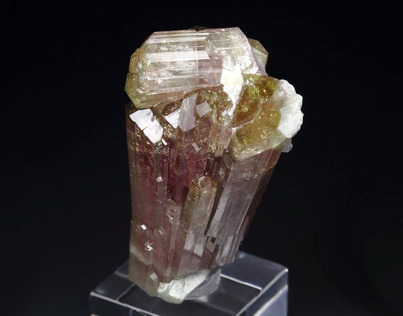 gem TOURMALINE var. ELBAITE, ALBITE