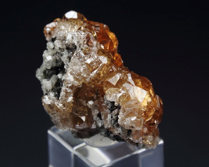 gem GARNET var. GROSSULAR