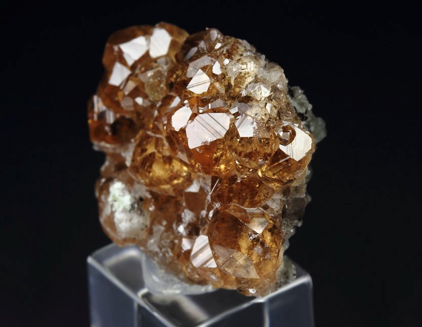 gem GARNET var. GROSSULAR