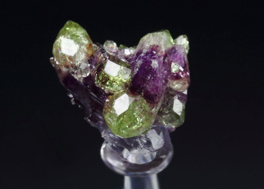 gem bi-terminated VESUVIANITE bi-color