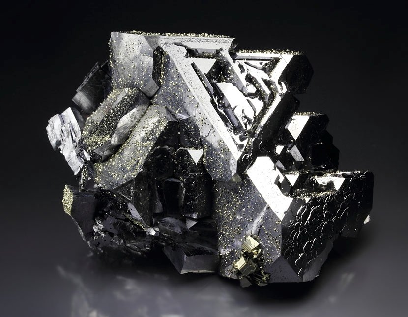 skeletal GALENA, PYRITE