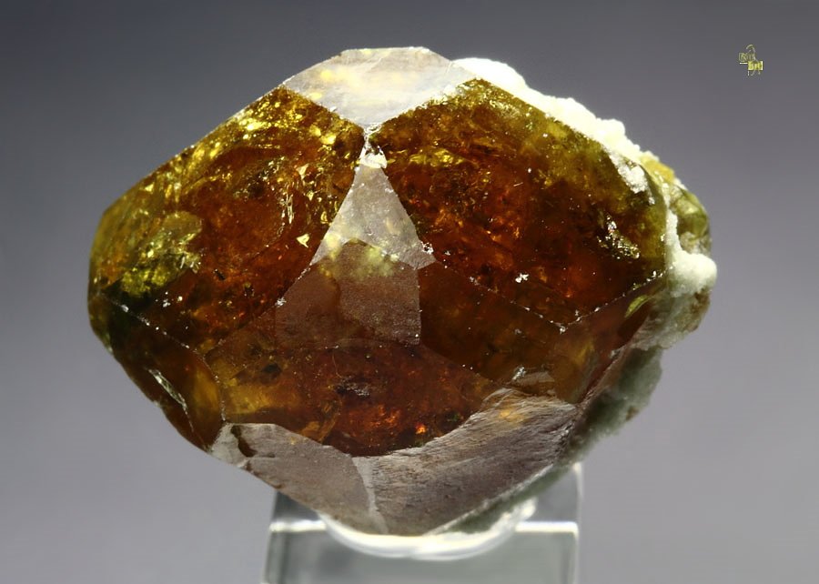 gem GARNET var. GROSSULAR