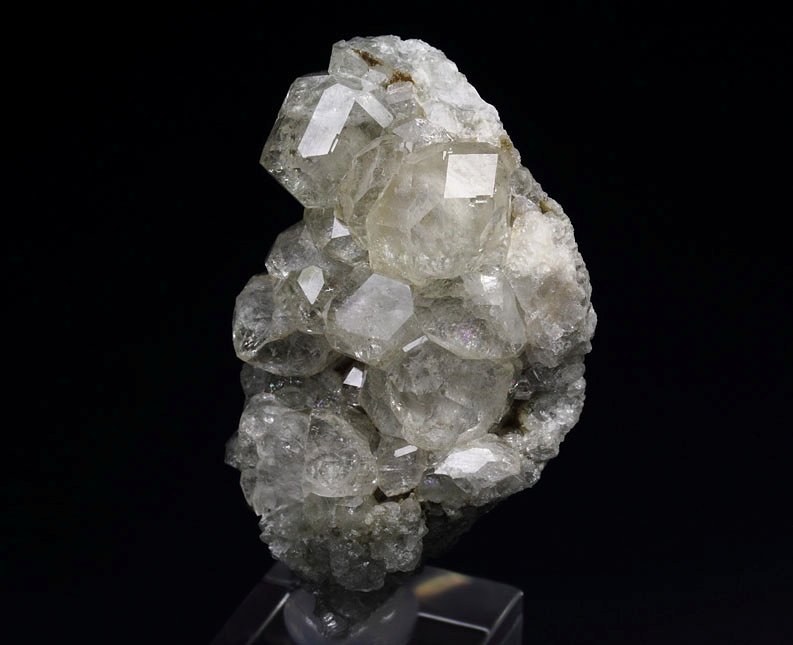 colorless gem GARNET var. GROSSULAR