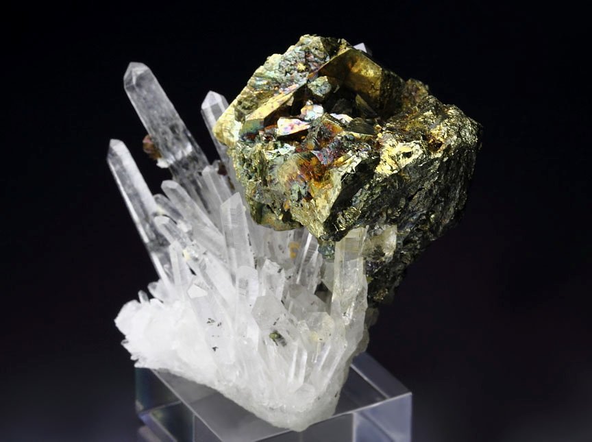 iridescent CHALCOPYRITE, QUARTZ