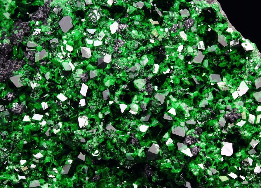 GARNET var. UVAROVITE