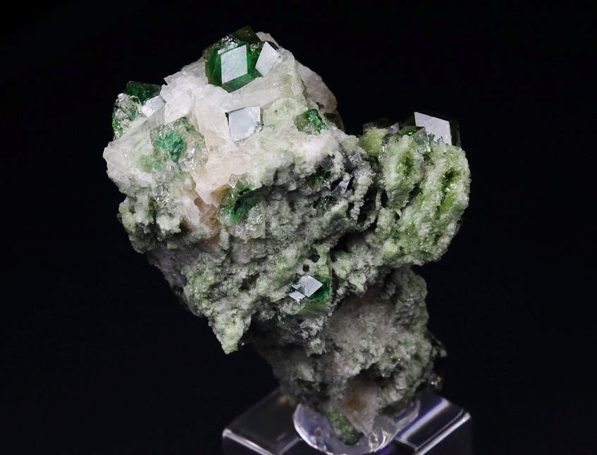 gem GARNET var. GROSSULAR with GREEN CHROMIAN PHANTOMS, PREHNITE