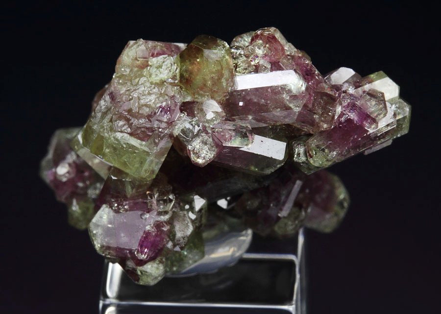 gem bi-terminated VESUVIANITE bi-color