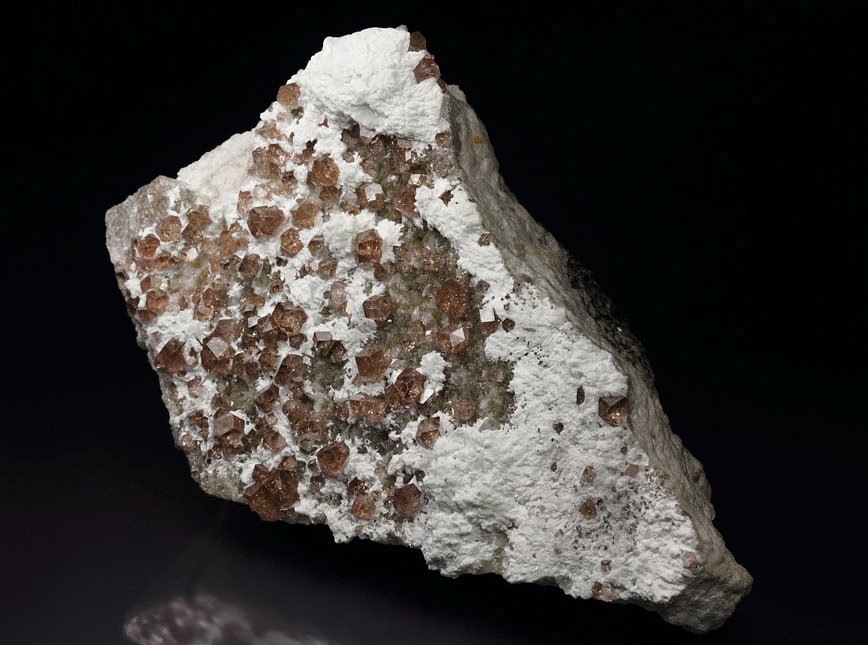 gem GARNET var. GROSSULAR