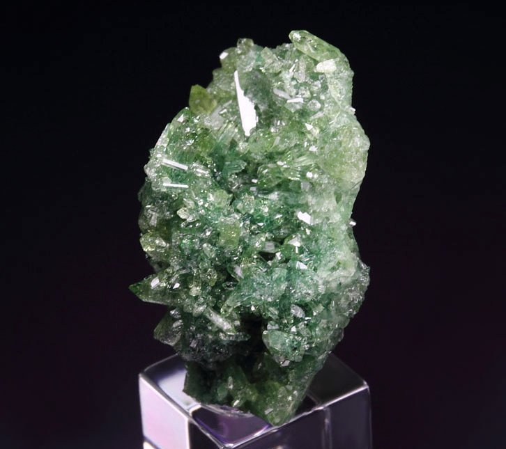 gemmy VESUVIANITE var. CHROMIAN