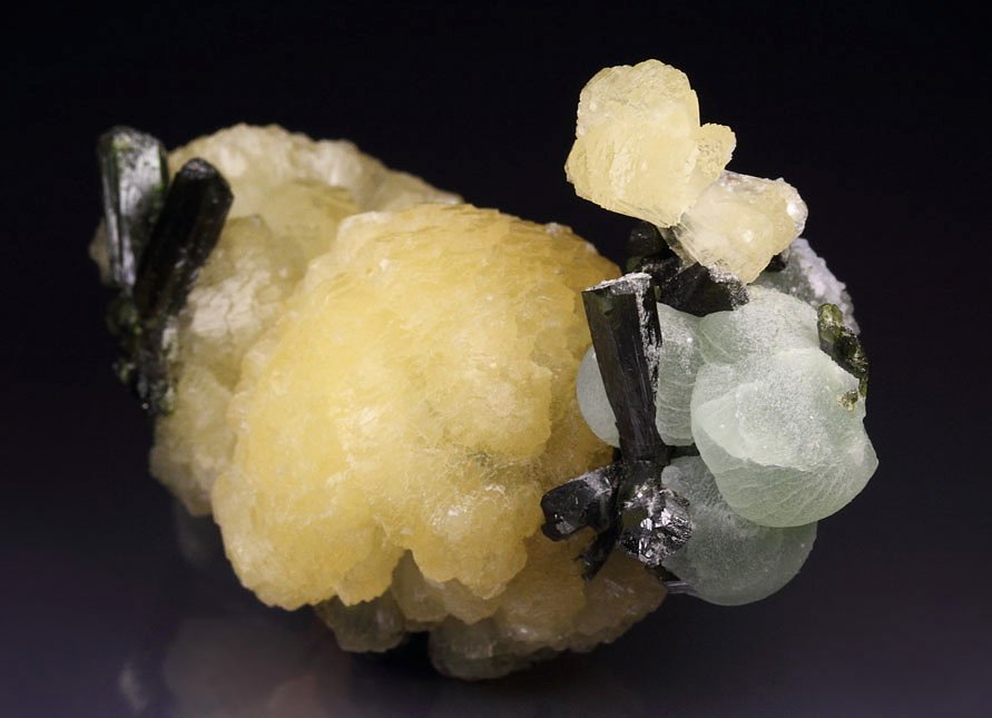 STILBITE-STELLERITE series, PREHNITE, EPIDOTE - floater