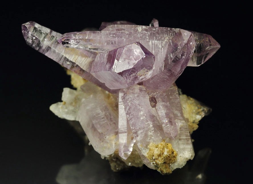 bi-terminated QUARTZ var. AMETHYST