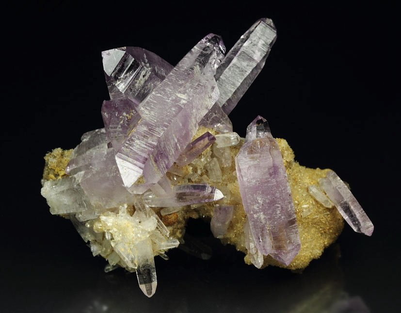 bi-terminated QUARTZ var. AMETHYST