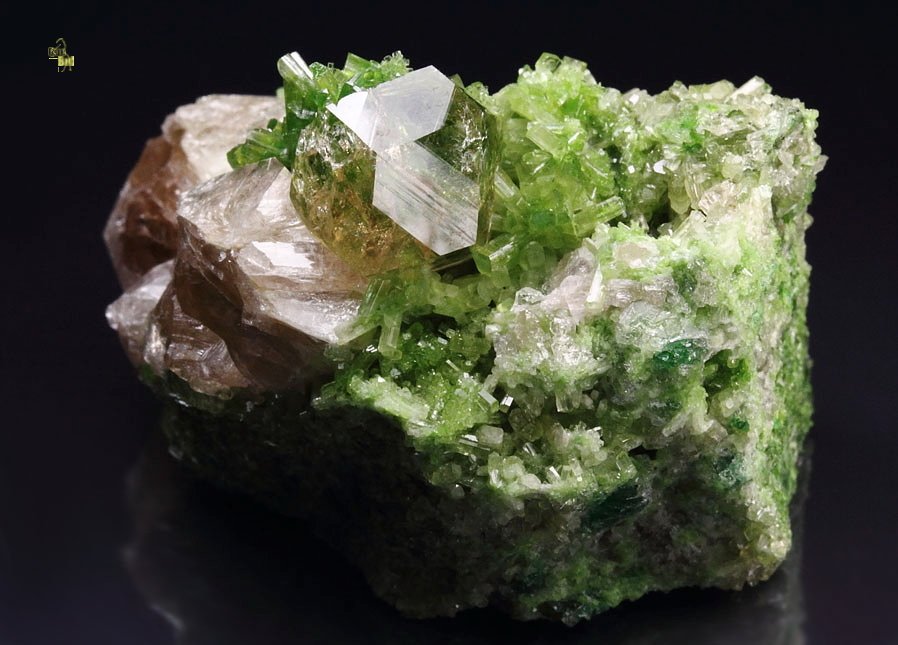 gem GARNET var. GROSSULAR, DIOPSIDE