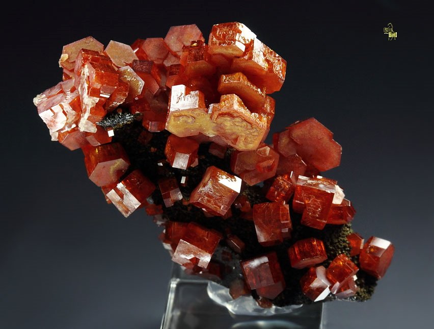 VANADINITE, GOETHITE