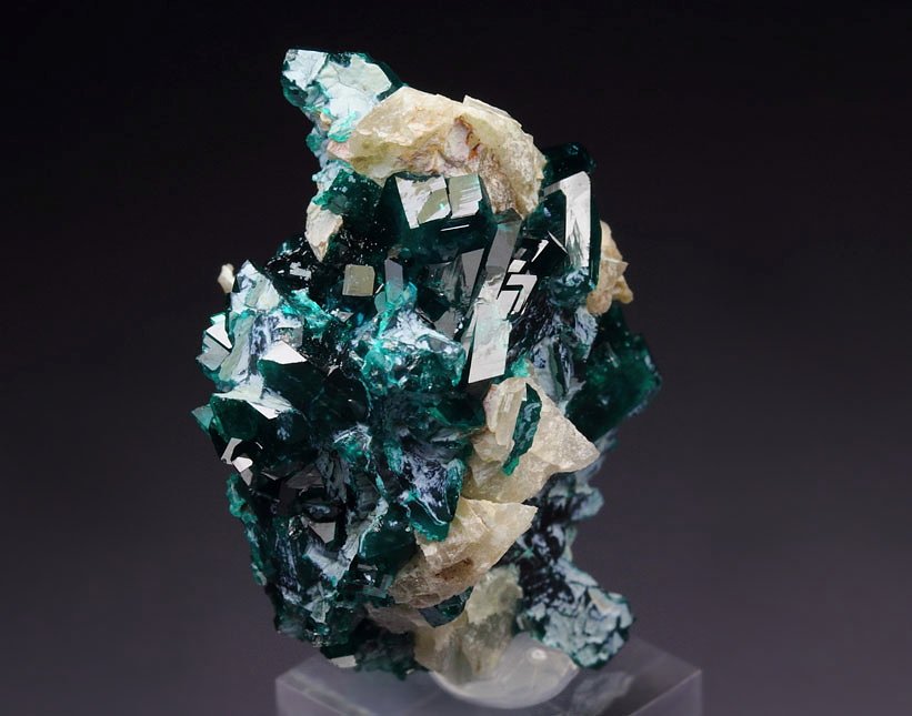 gem DIOPTASE, SHATTUCKITE, CALCITE